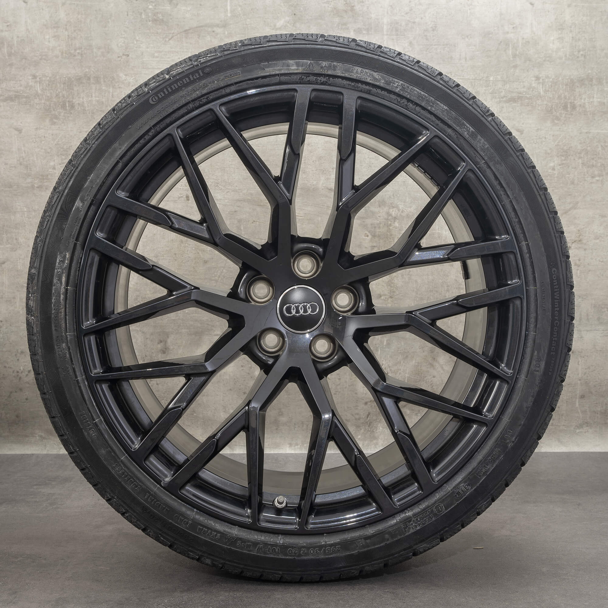 Une Roue Audi R8 Audi R8 V8 V10 Spyder 4S 20 pouces jantes décennium pneus d'hiver roues ...