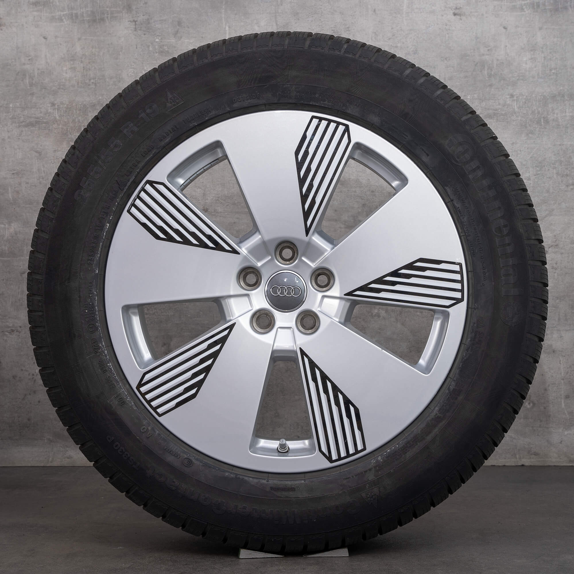 Audi Q8 etron 4KE GE Aero winter wheels 19 inch rims tires 4KE601025L