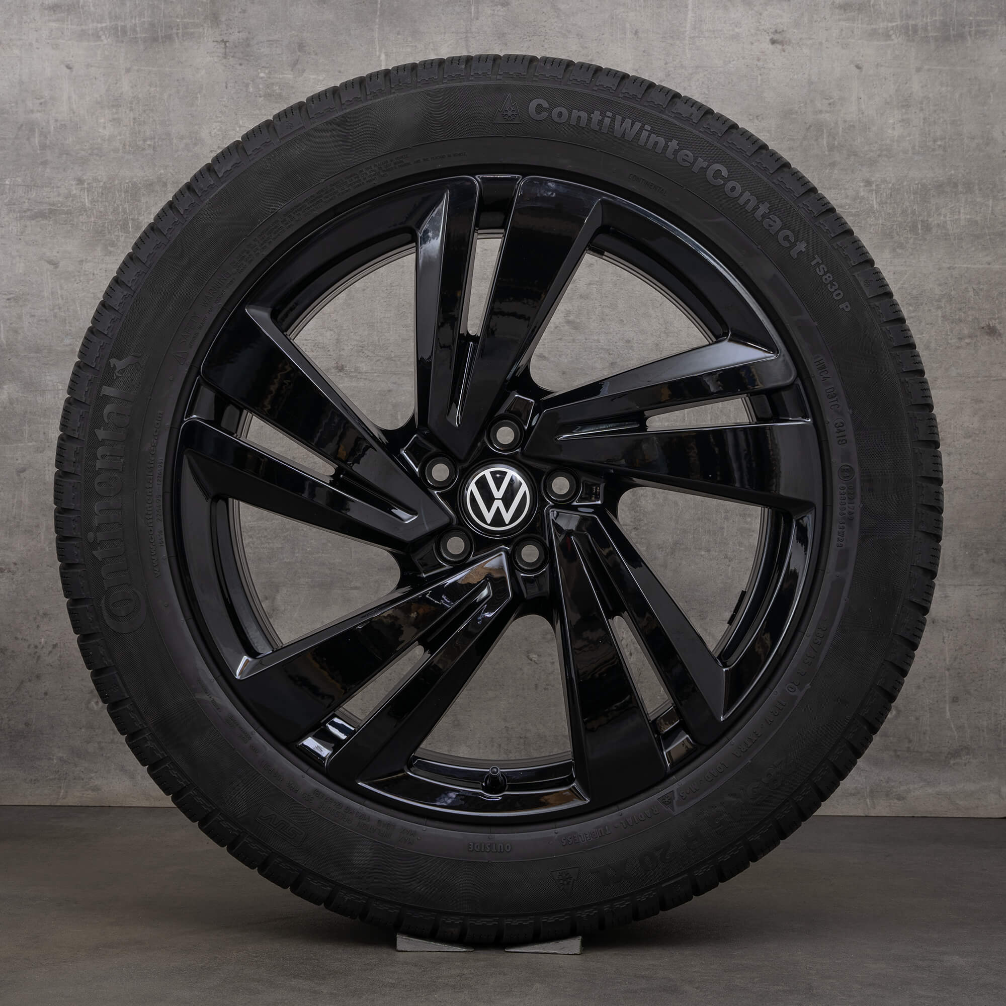 VW Touareg winter Nevada tires 760601025AA 20 CR inch rims III wheels