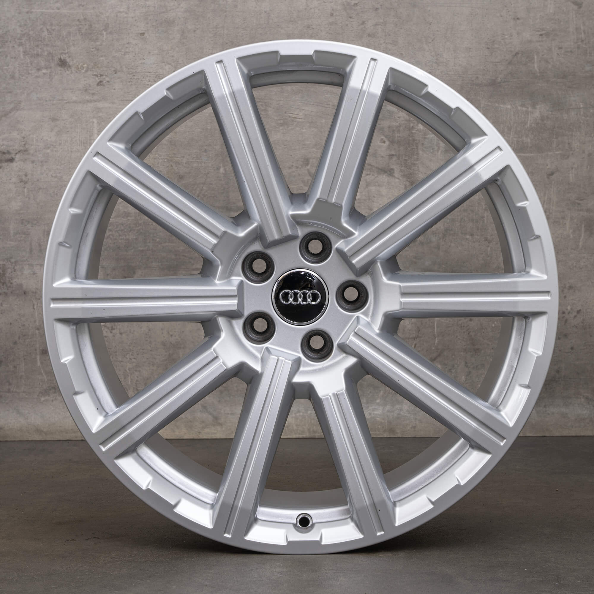 Silver 20in Rims Audi Q7 SQ7 4M 20 inch rims 4M0601025AE aluminum silver